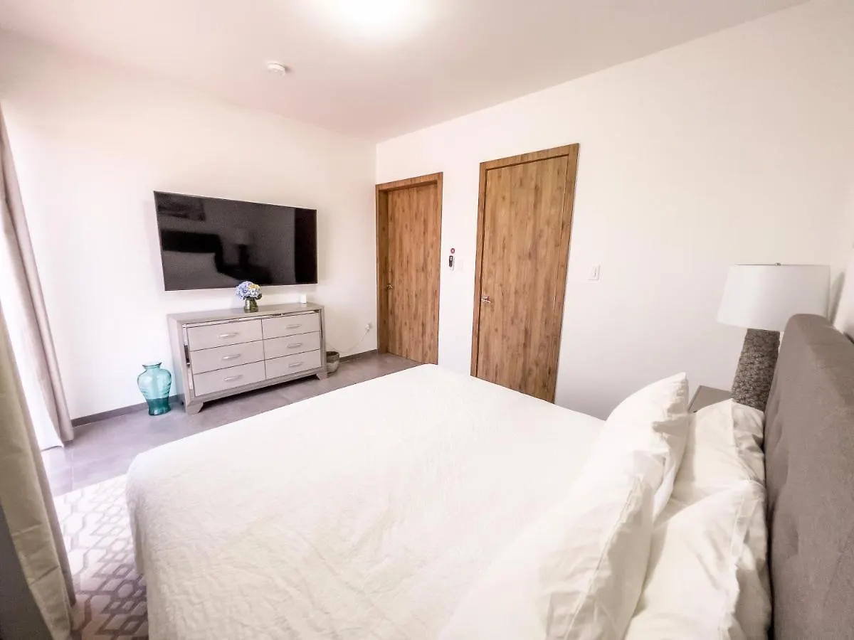 Grand Modern Villa 6-Bedroom Brand New Heated Jacuzzi Palm Beach