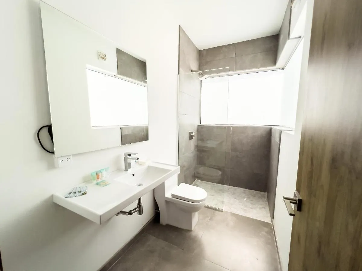 Grand Modern Villa 6-Bedroom Brand New Heated Jacuzzi Palm Beach Aruba