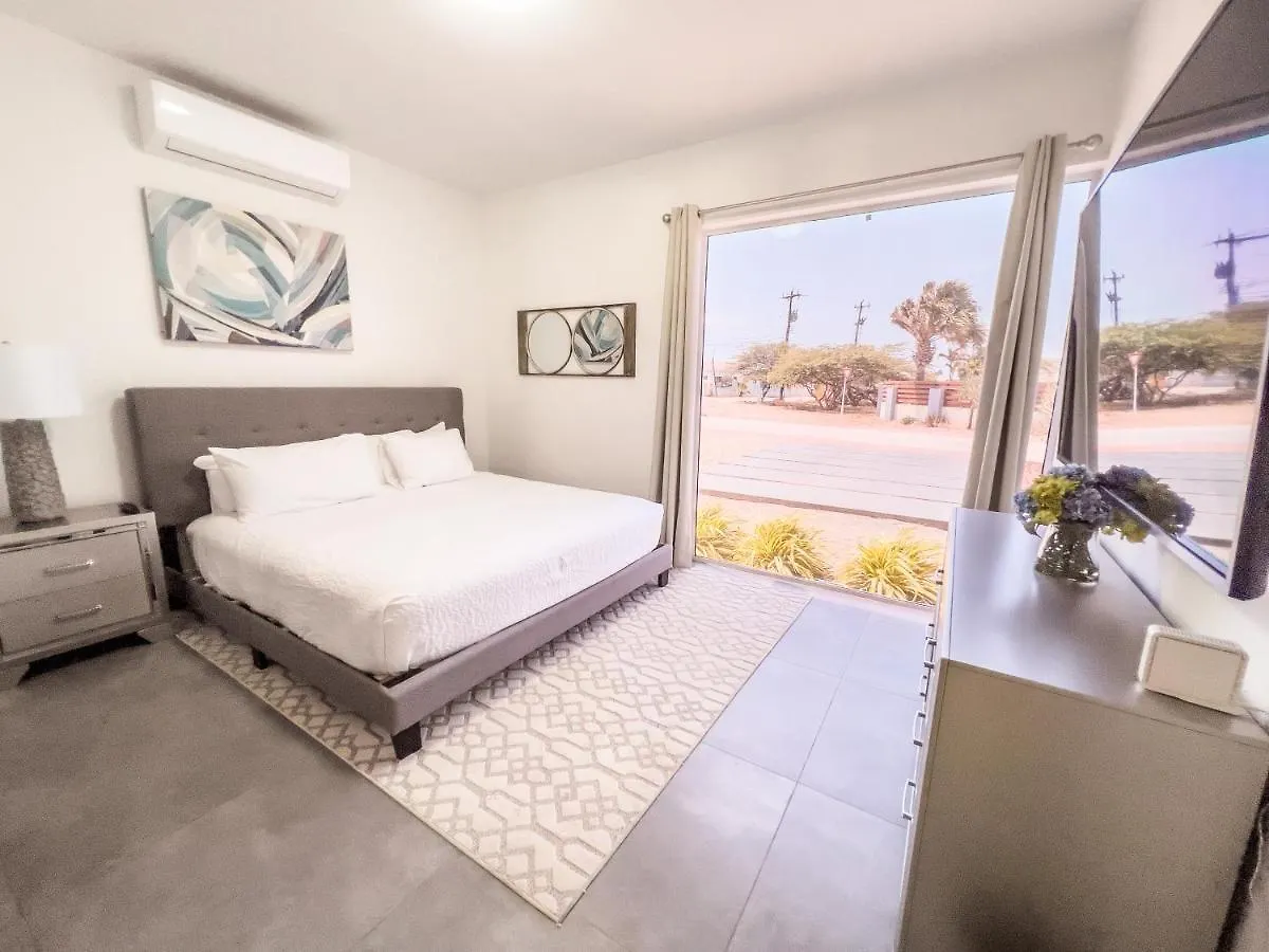 Grand Modern Villa 6-Bedroom Brand New Heated Jacuzzi Palm Beach